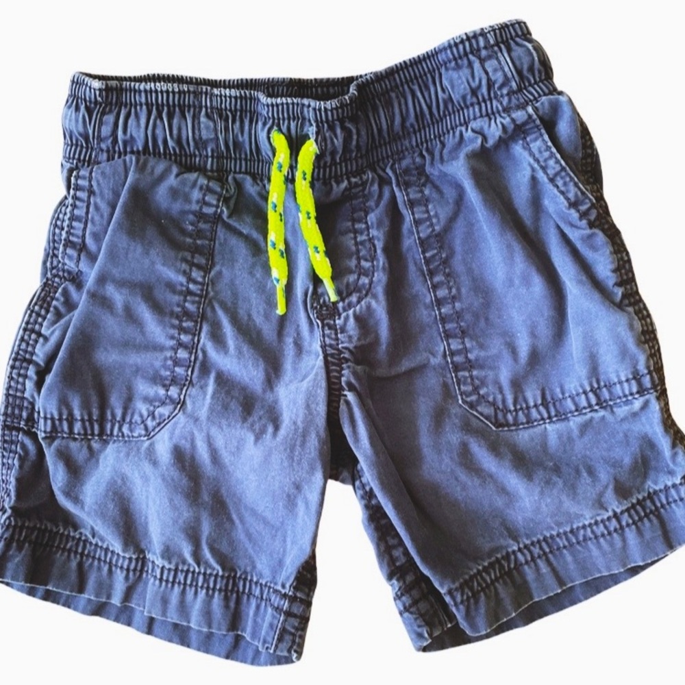 Size: 2T Toddler Boy Navy Cargo Shorts